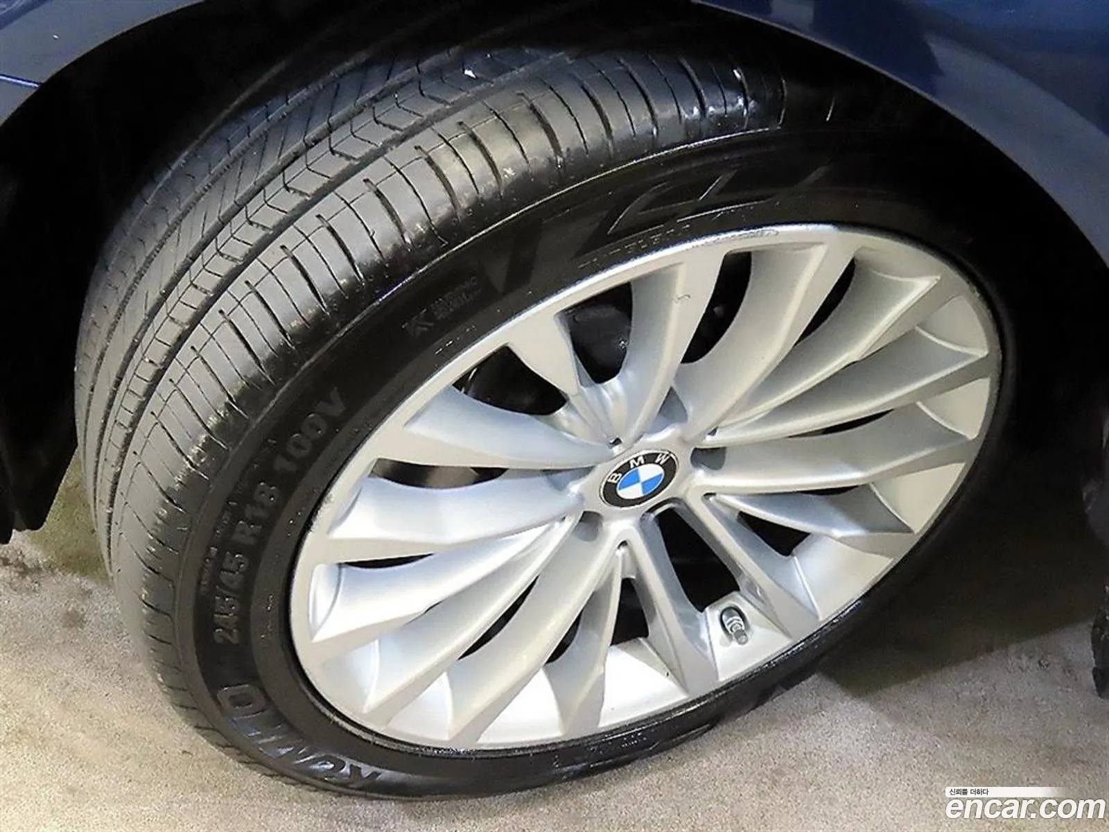 BMW 5 Series 2018 — 9