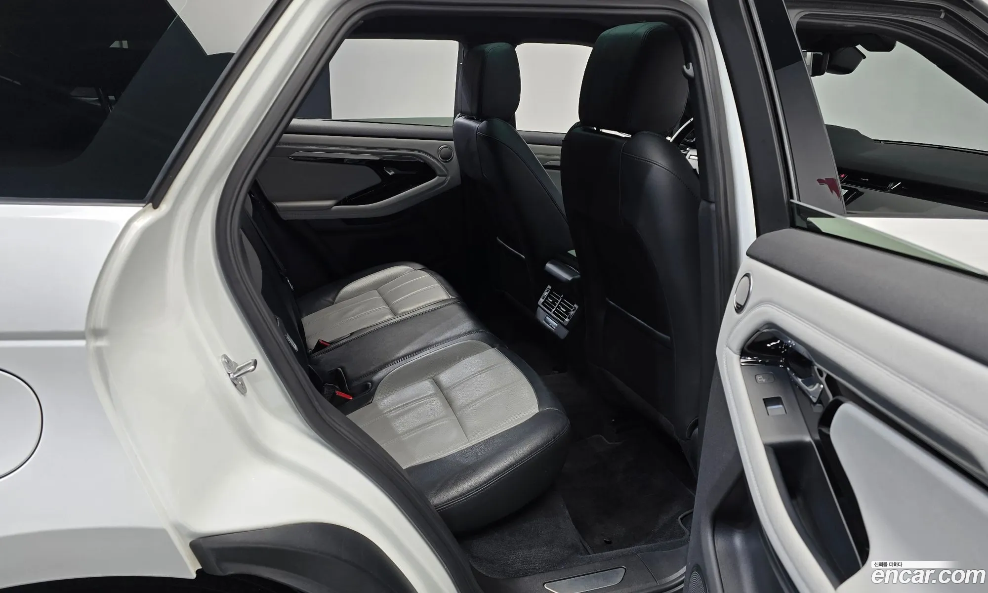 Land Rover Range Rover Evoque 2021 — 15