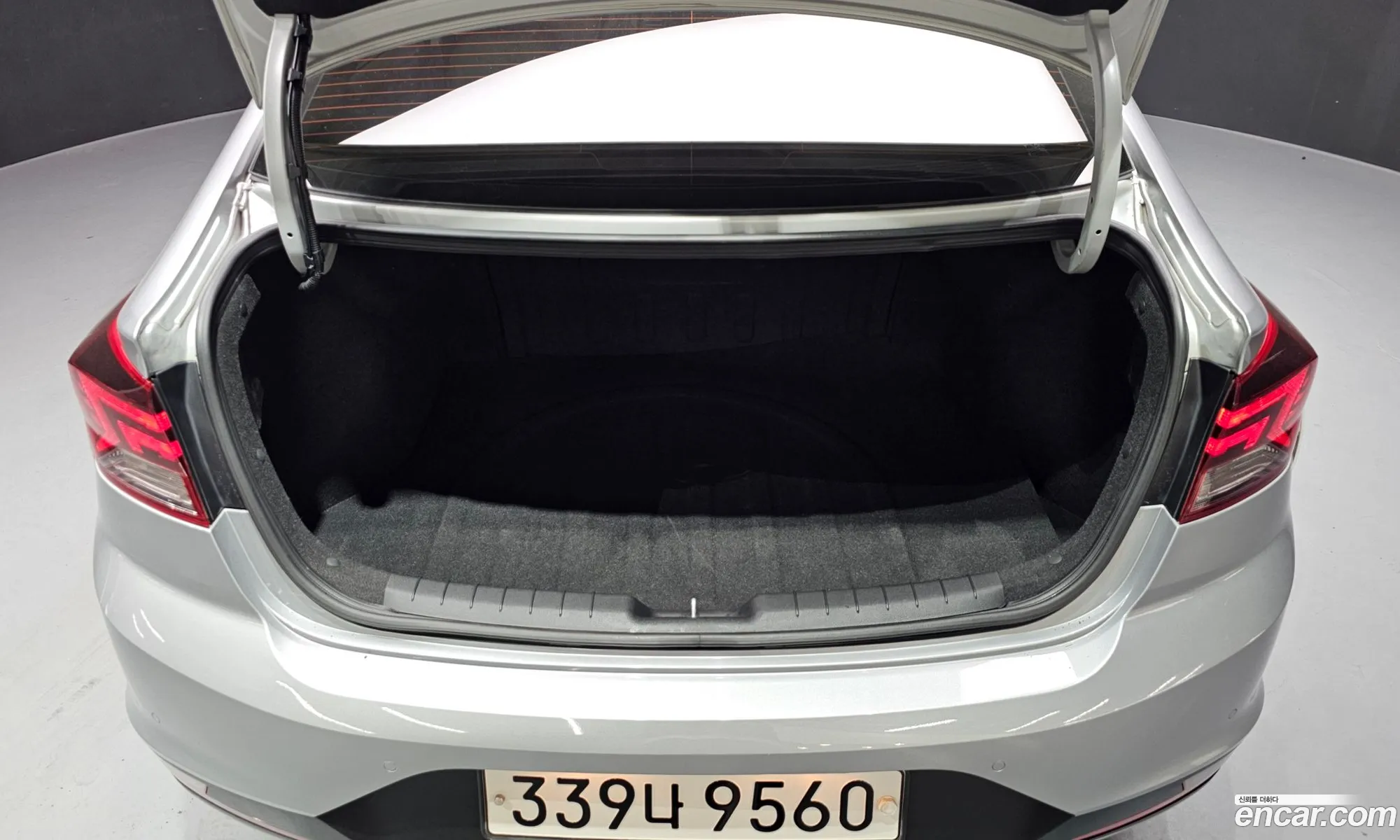 Hyundai Elantra AD 2020 — 9