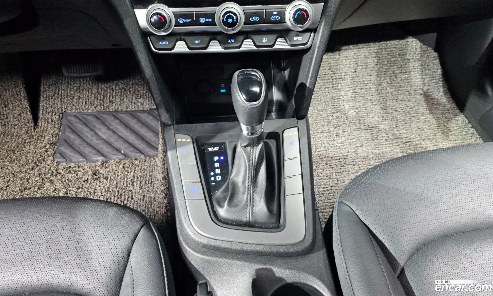 Hyundai Elantra AD 2020 — 16