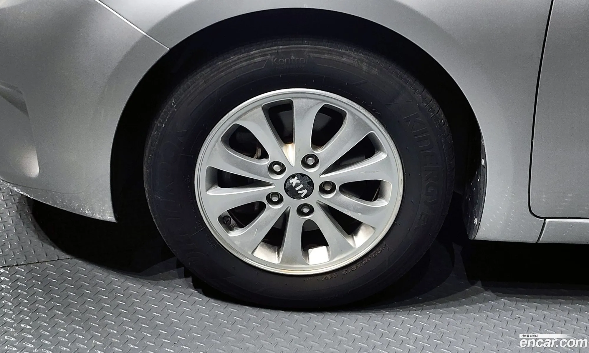 Kia K3 2016 — 8