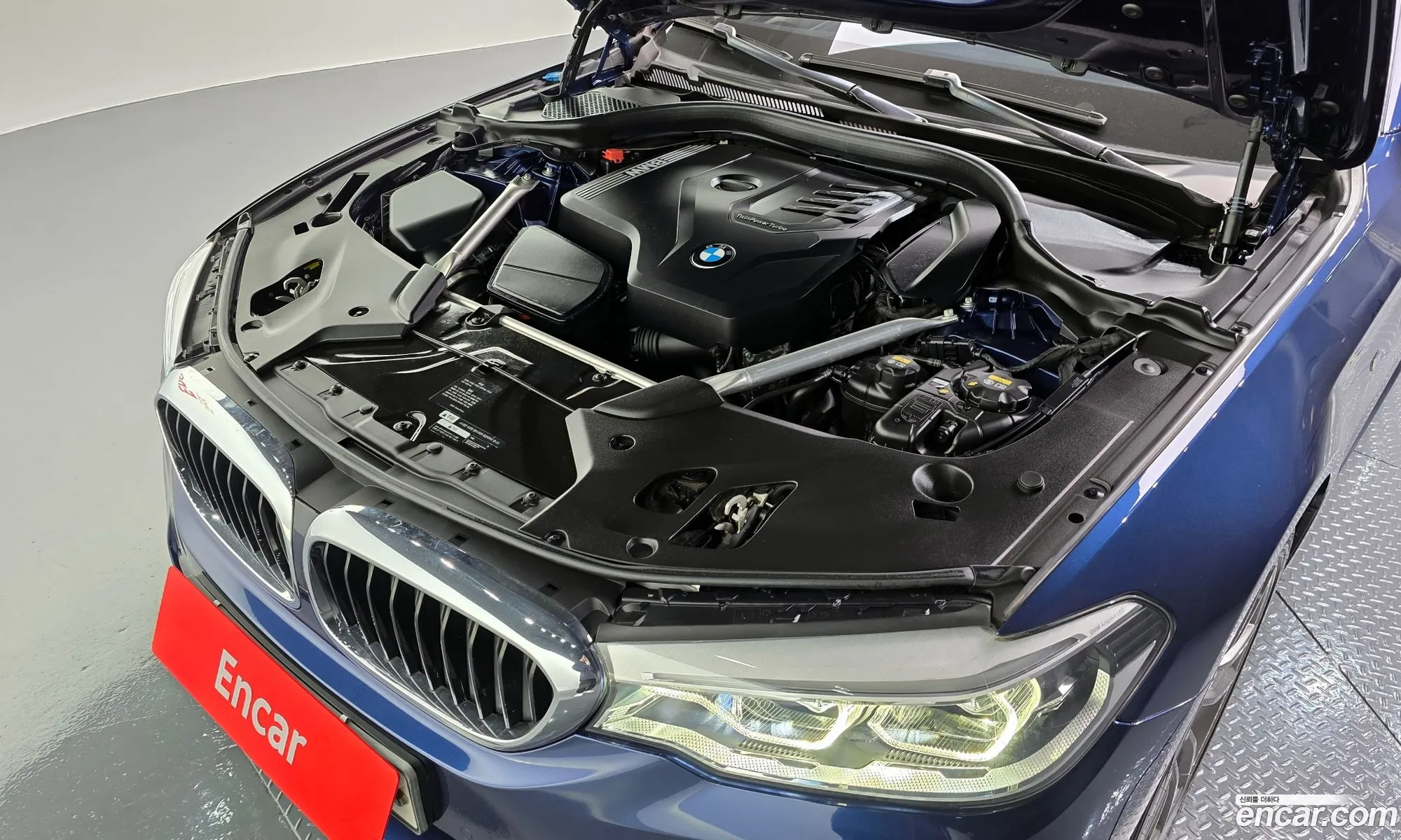 BMW 5 Series 2020 — 17