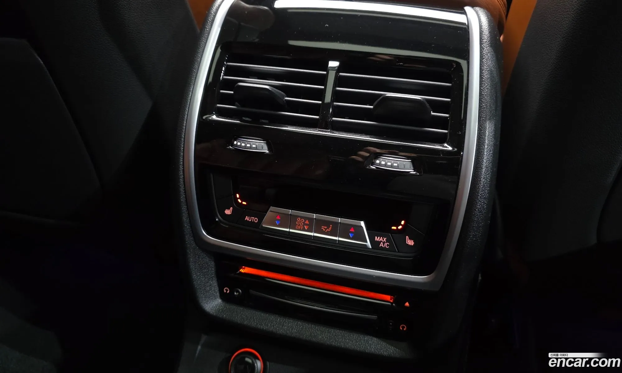 BMW X7 2020 WBACX6102L9D60803 — 12