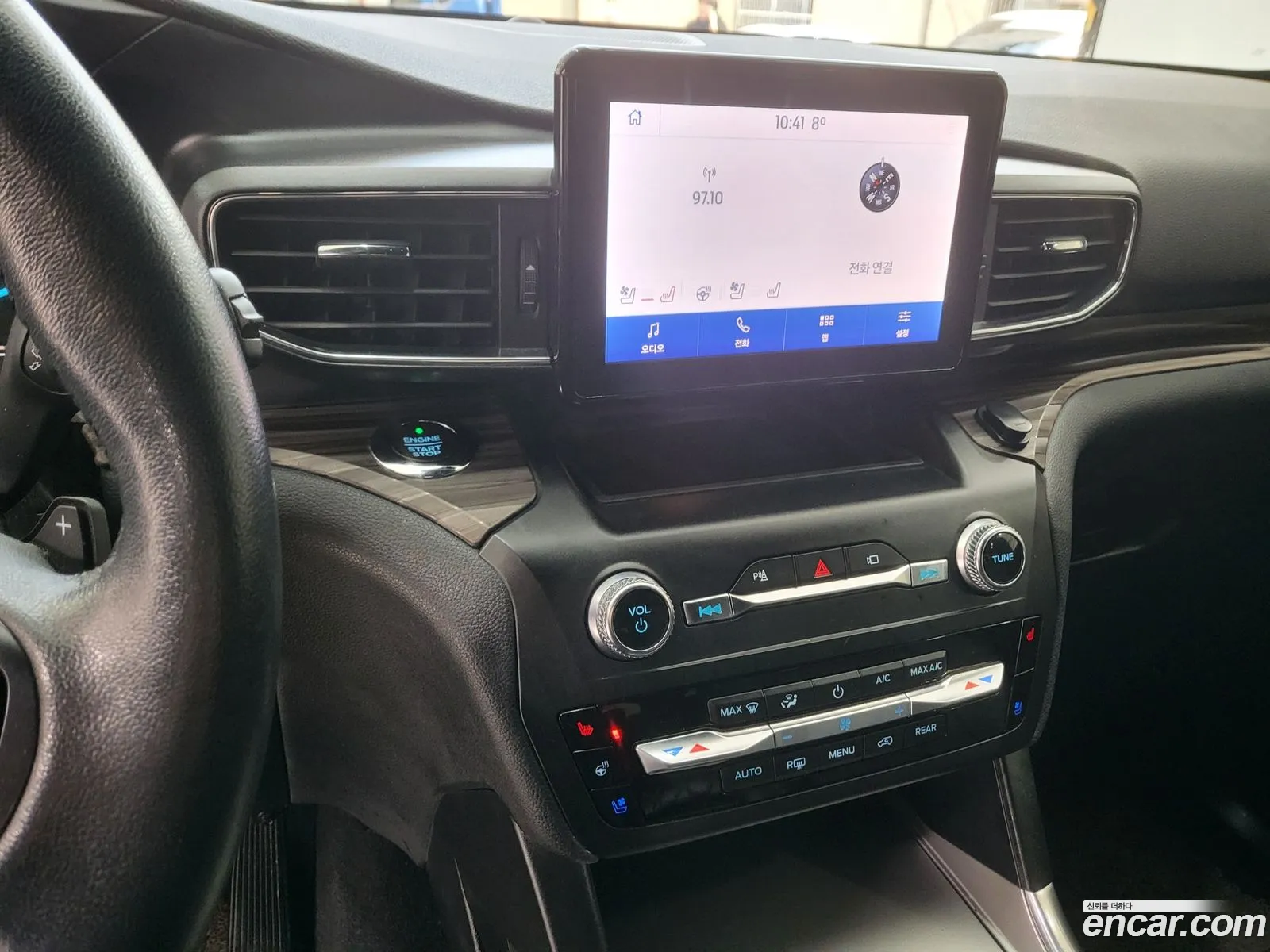 Ford Explorer 6th Gen 2020 — 18