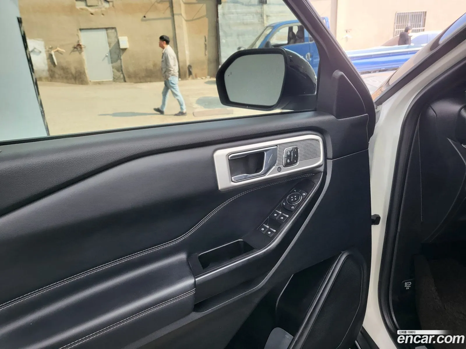 Ford Explorer 6th Gen 2020 — 14
