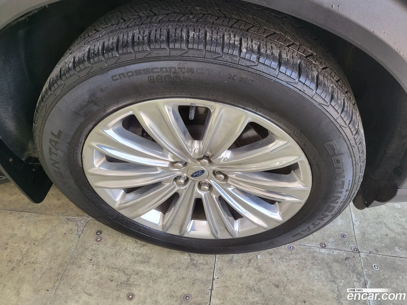 Ford Explorer 6th Gen 2020 — 13