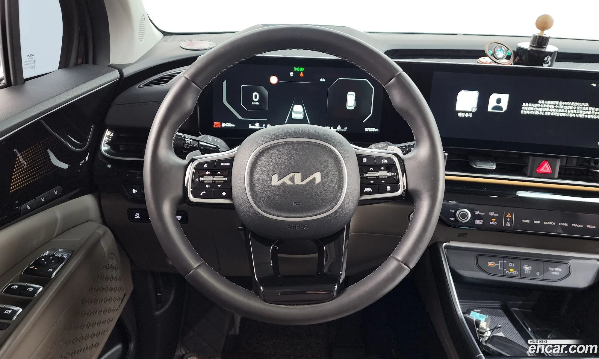 Kia Carnival 2024 — 13