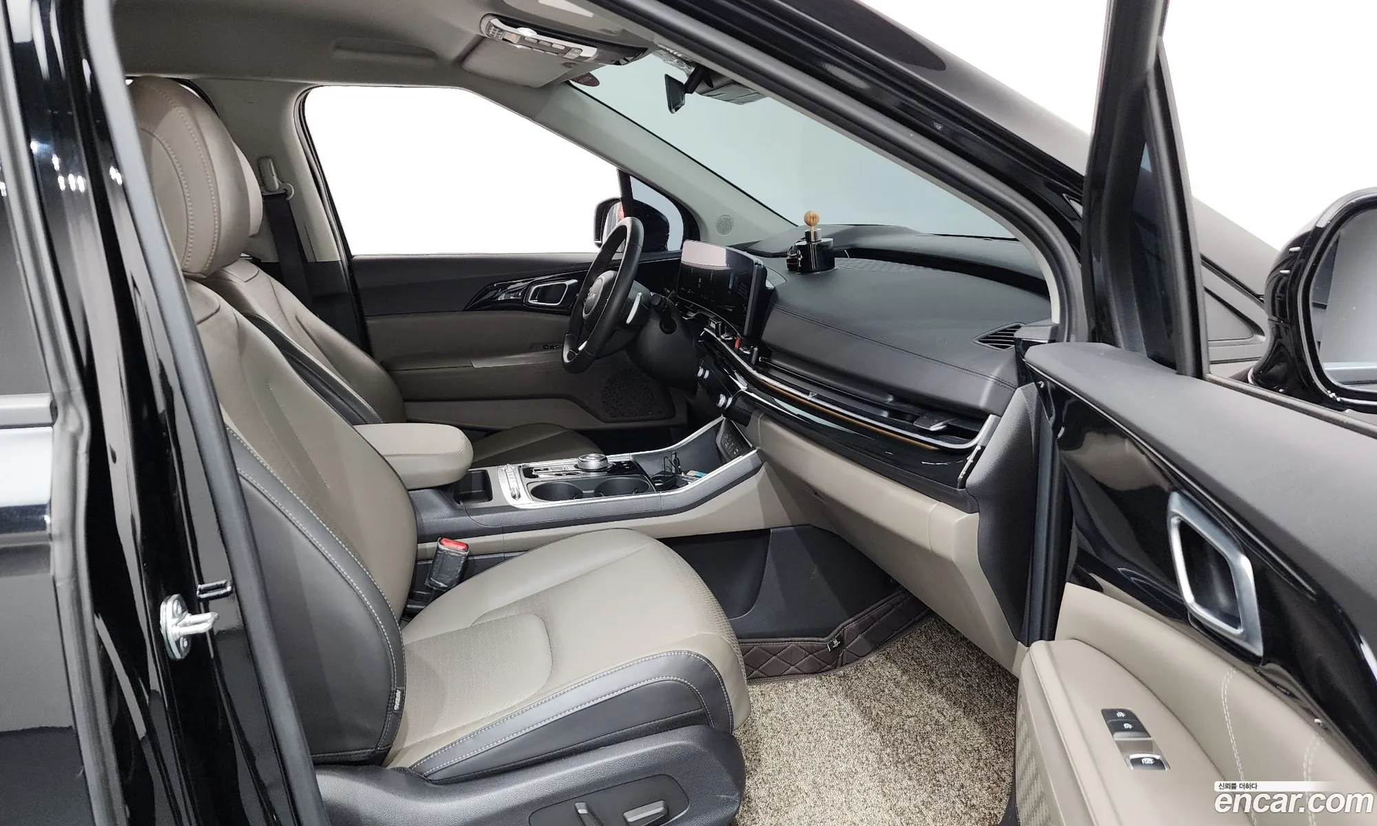 Kia Carnival 2024 — 18