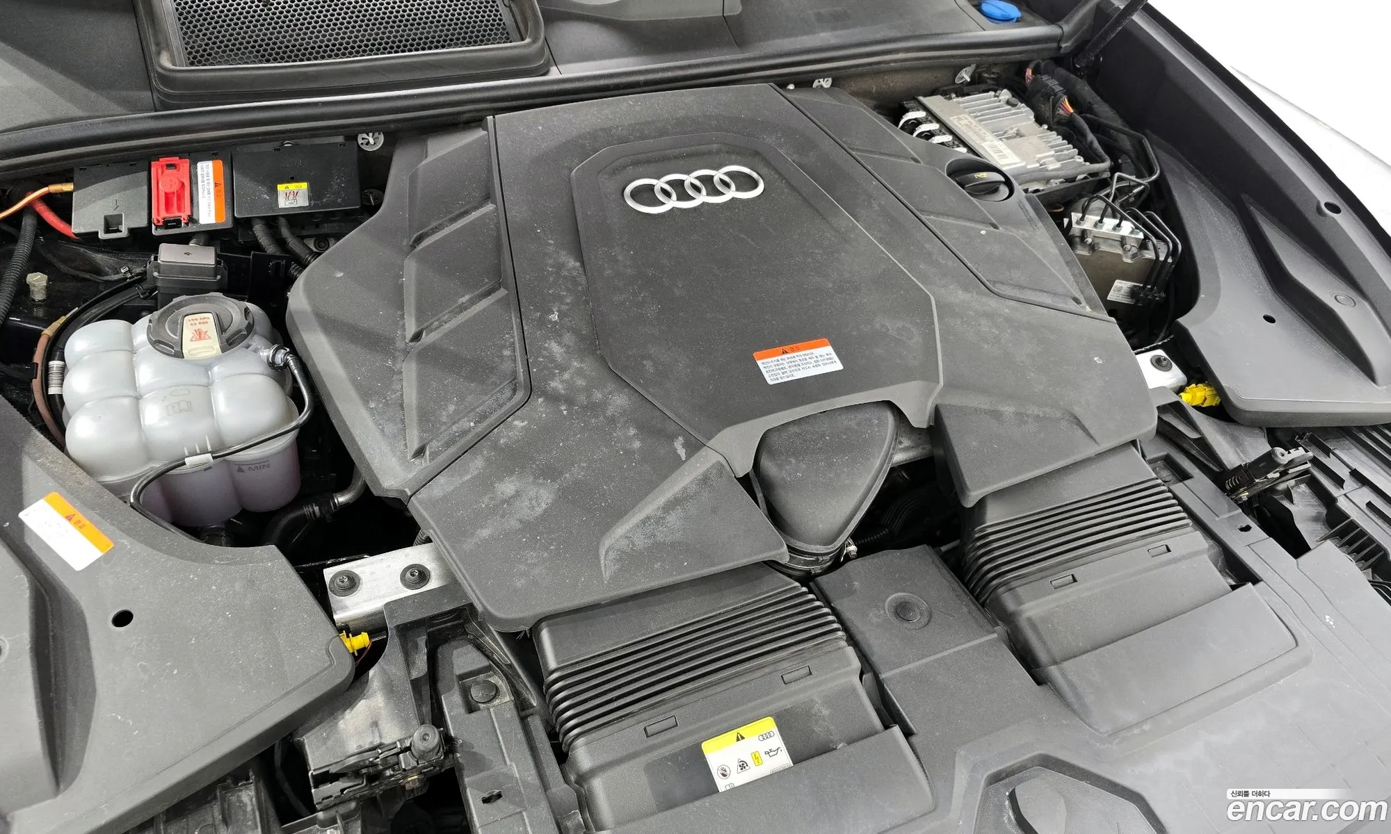 Audi Q8 2021 WAYZZZF17MD015897 — 12