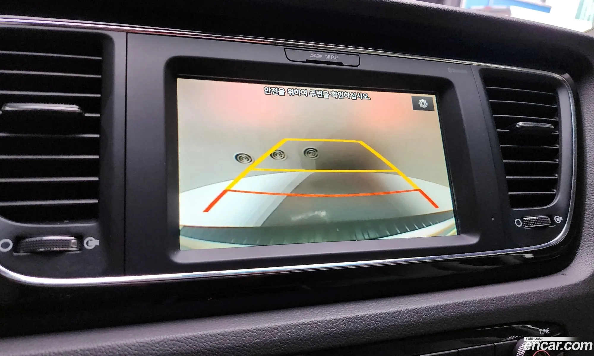 Kia Carnival 2017 — 17