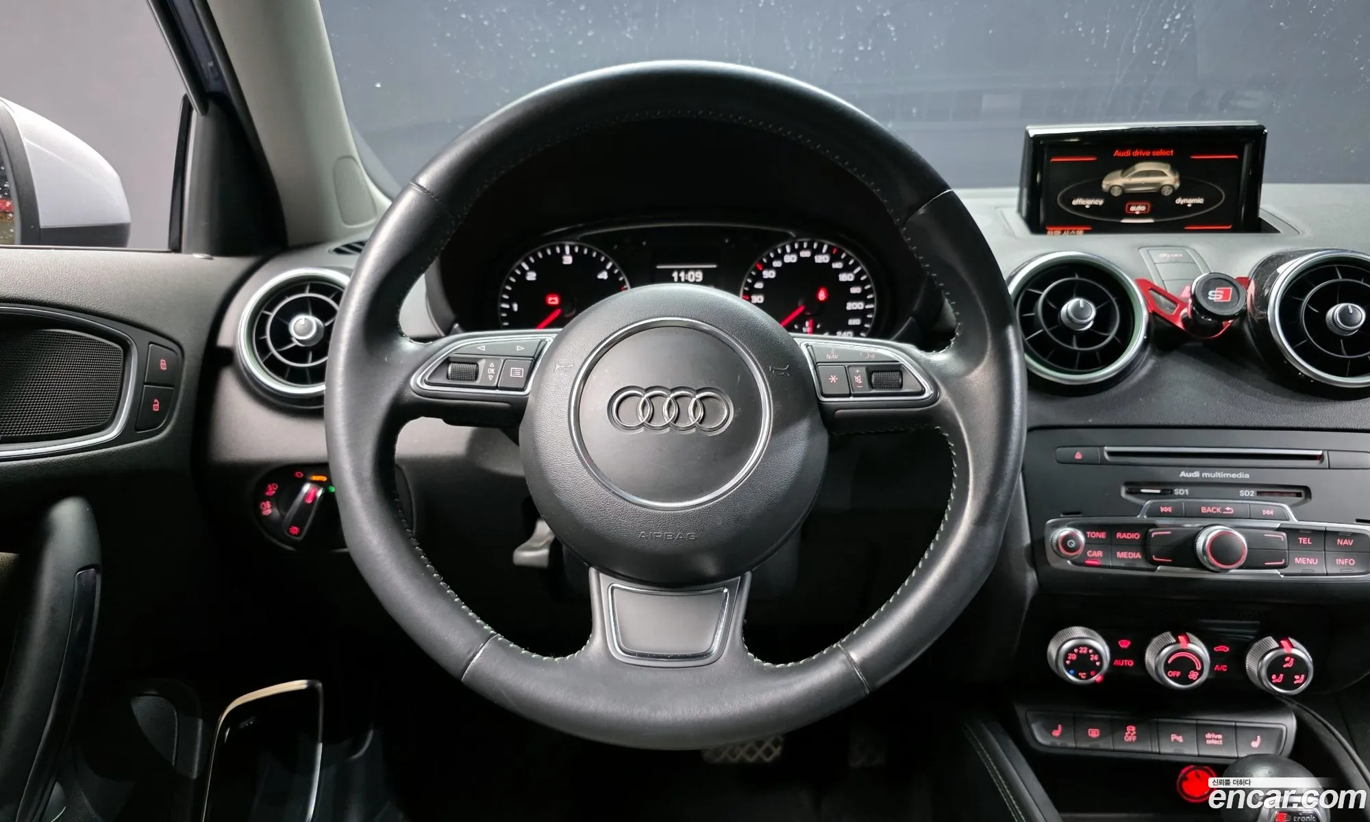 Audi A1 2015 WAUZZZ8X7FB032098 — 10