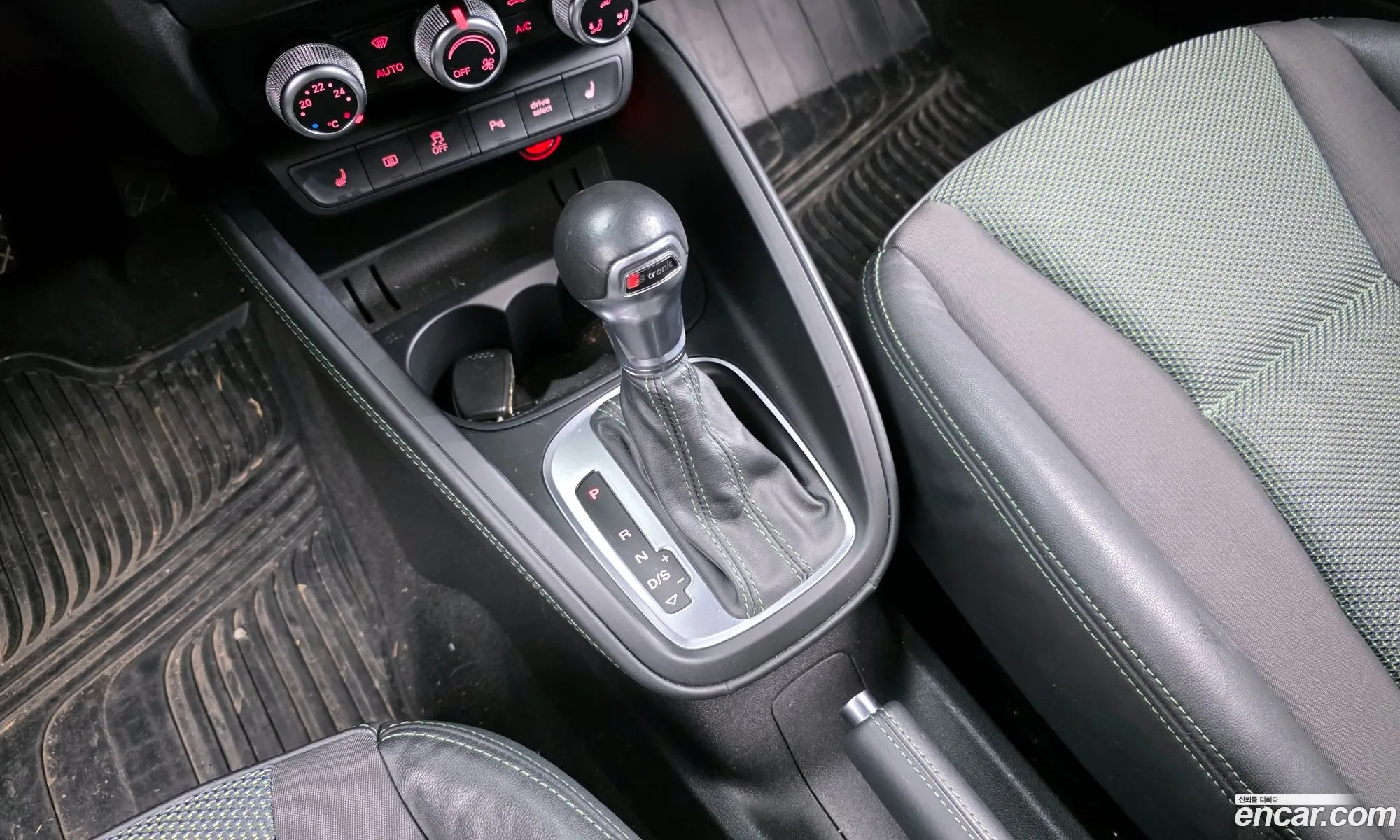 Audi A1 2015 WAUZZZ8X7FB032098 — 16