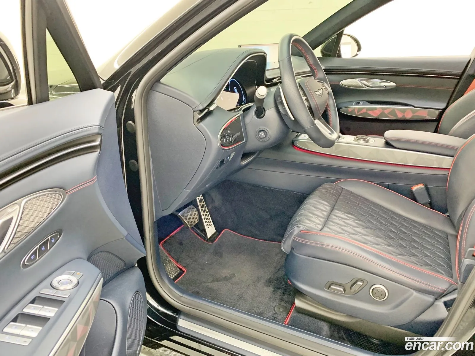 Genesis GV70 2023 — 13