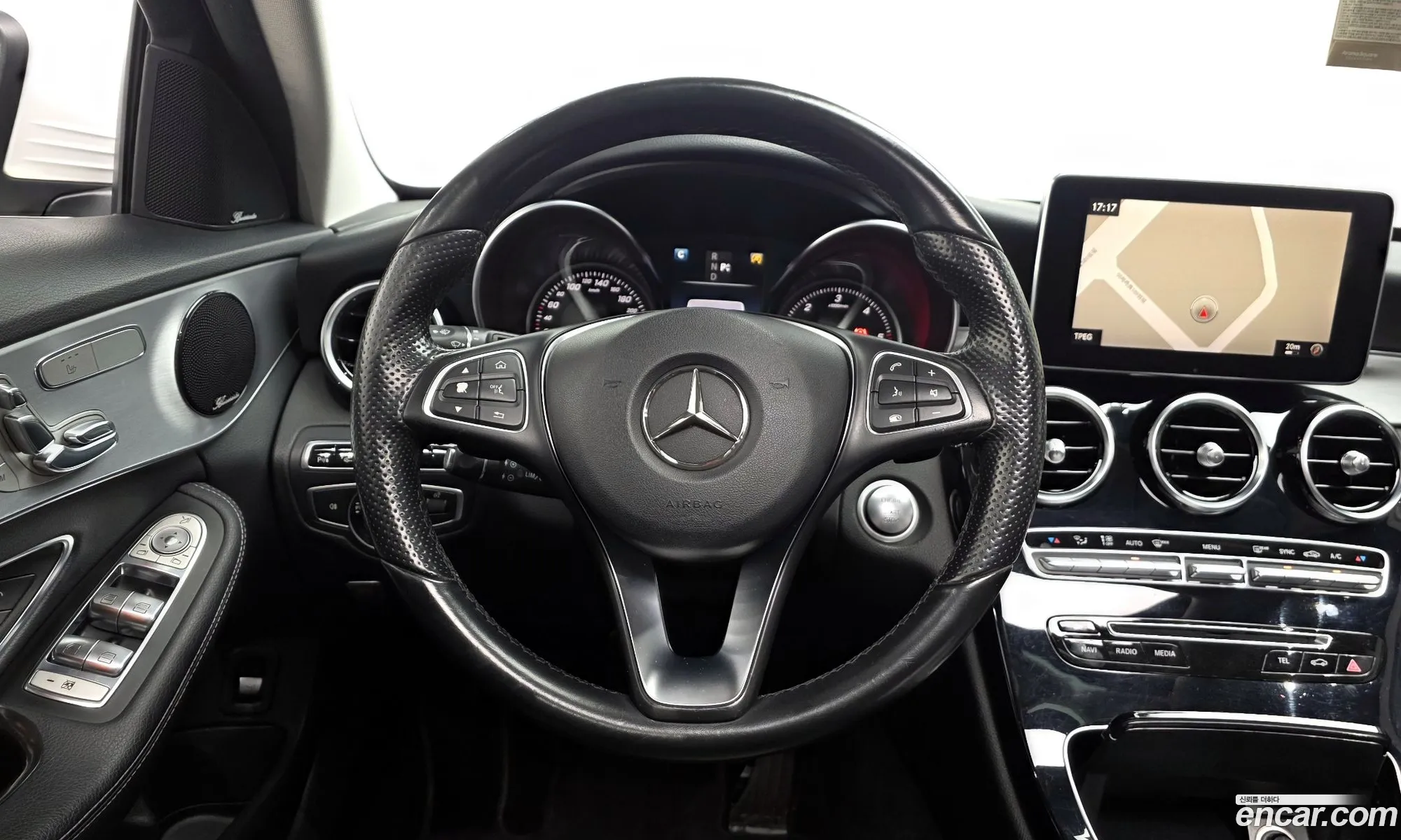 Mercedes-Benz C-Class W205 2016 WDDWH0FB8GF387809 — 10