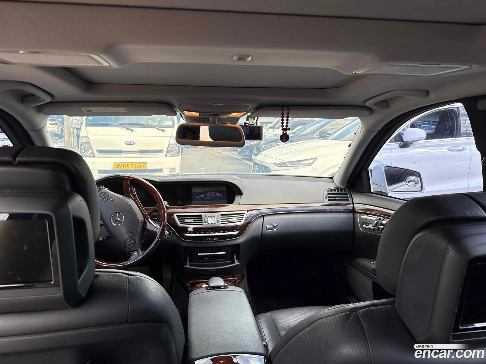 Mercedes-Benz S-Class W221 2012 — 17