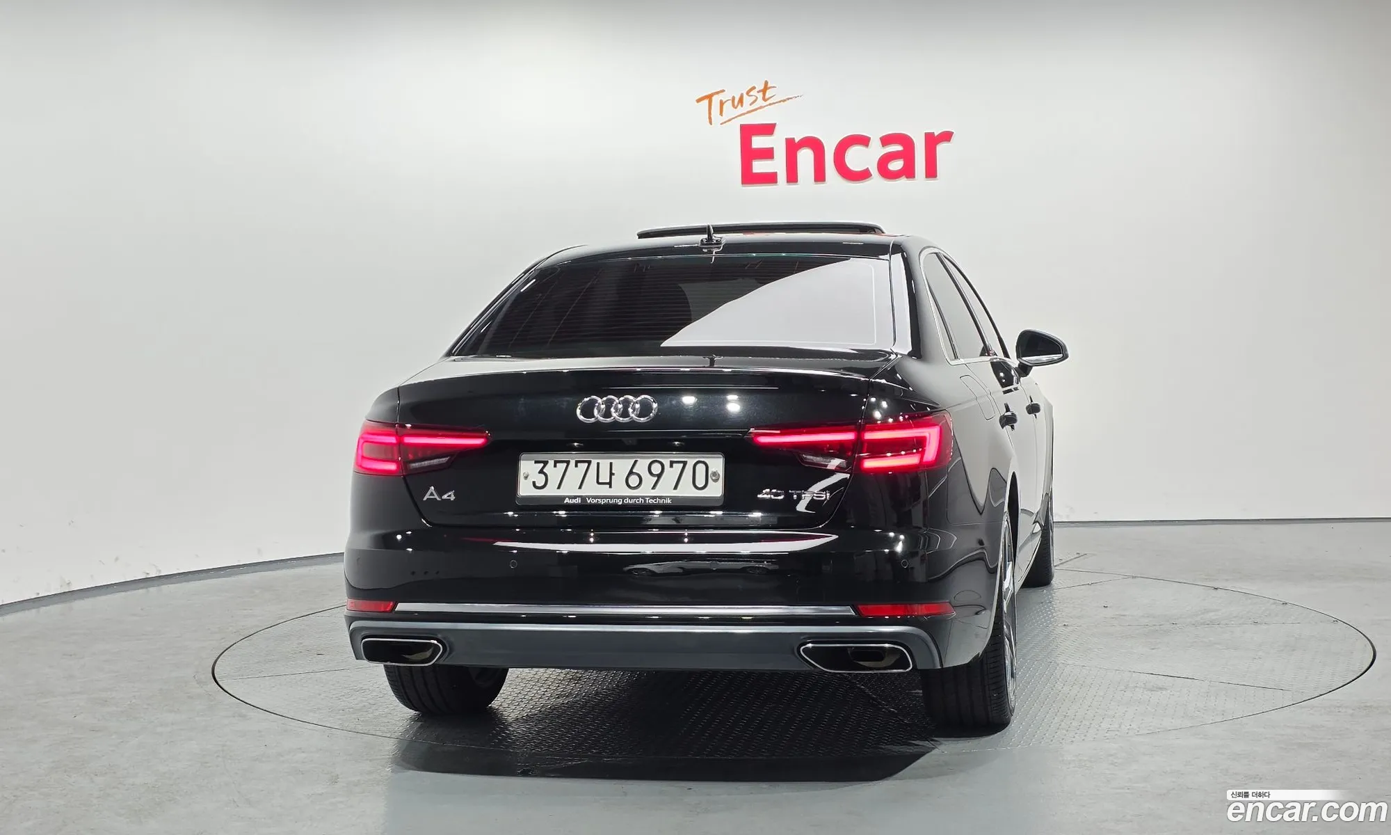 Audi A4 2019 WAUZZZF48KA125267 — 19