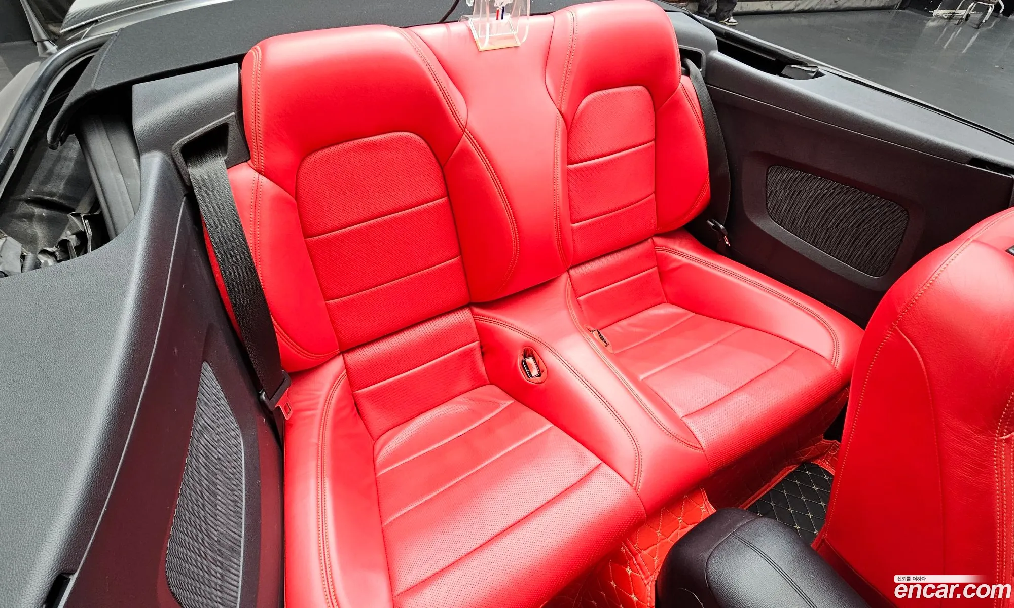 Ford Mustang 2015 1FATP8FF1F5328144 — 17