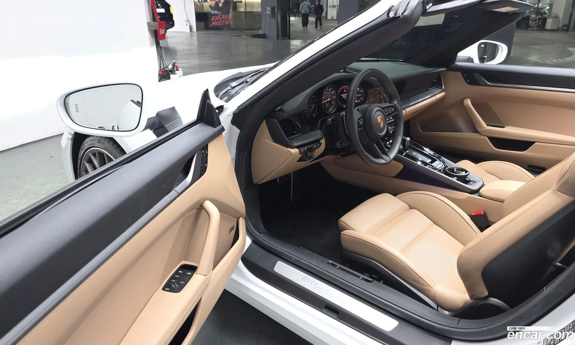 Porsche 911 2024 — 2