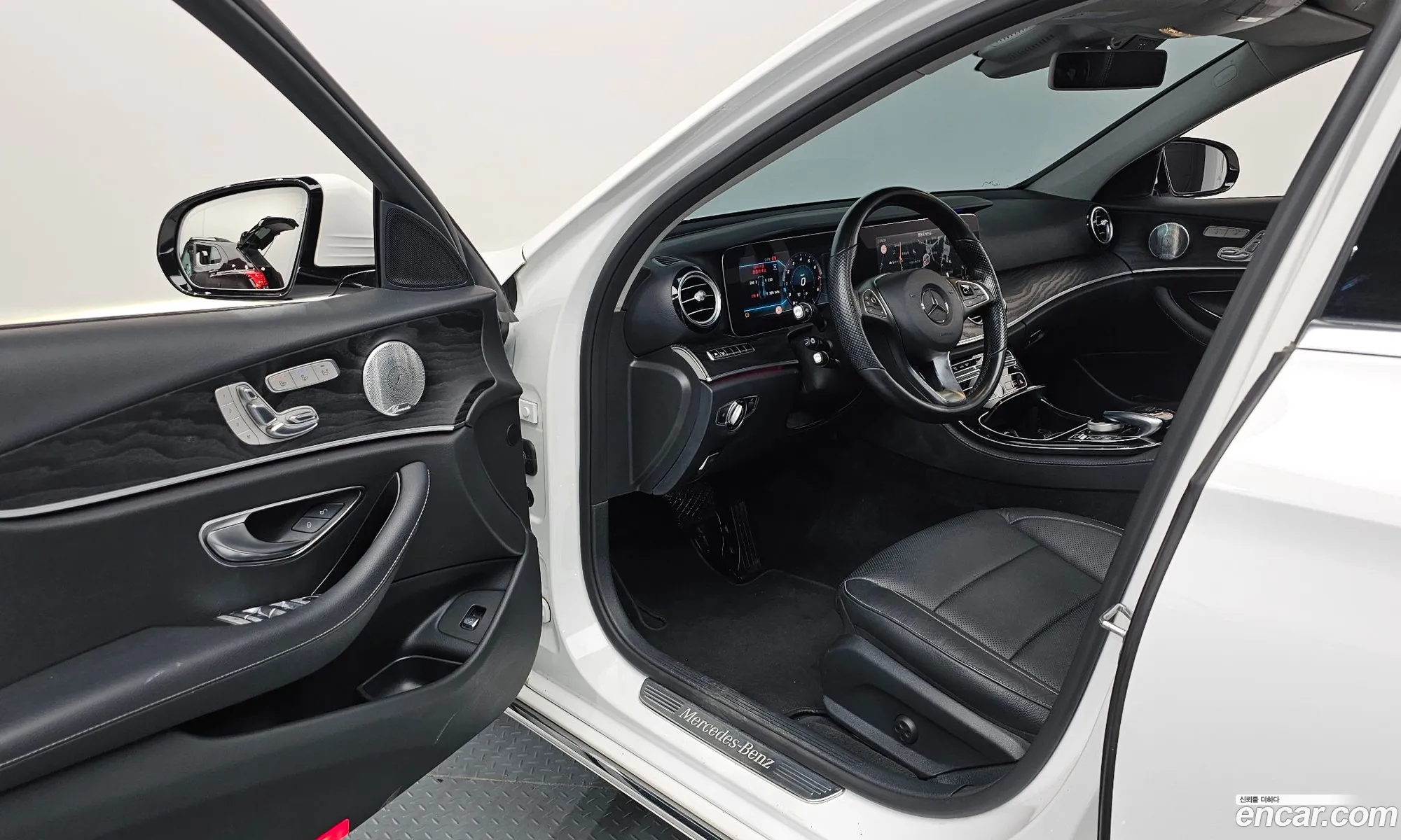 Mercedes-Benz E-Class W213 2017 — 9