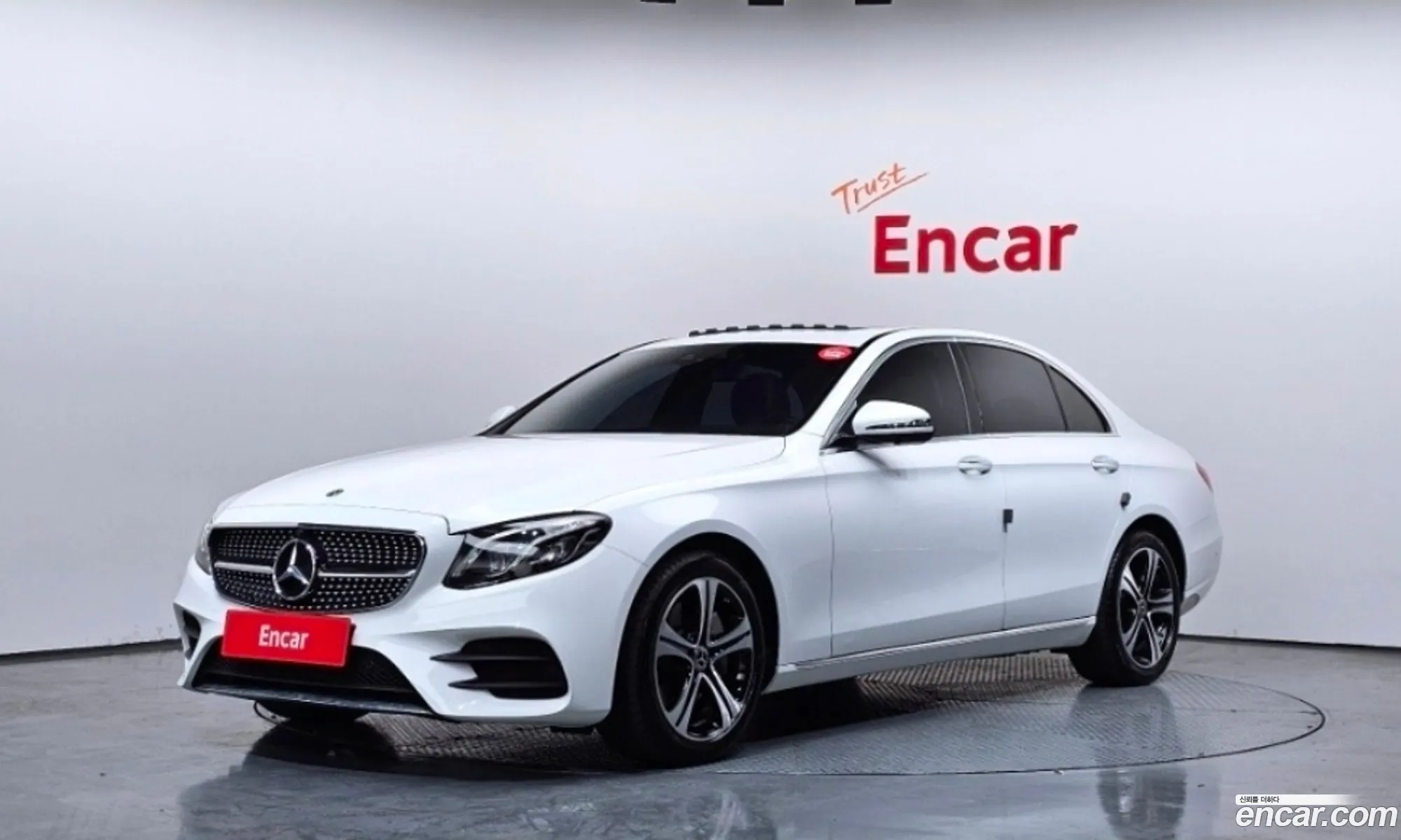 Mercedes-Benz E-Class W213 2017 — 20