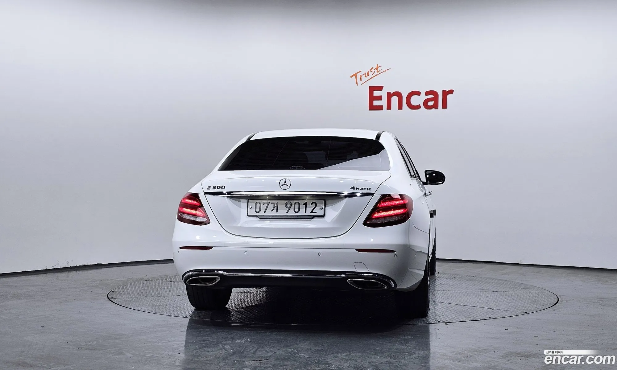 Mercedes-Benz E-Class W213 2017 — 15