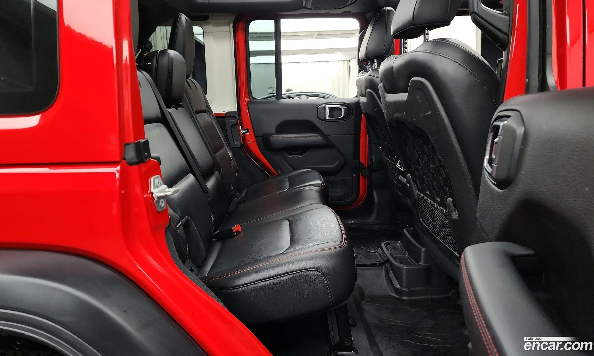 Jeep Wrangler 2020 — 15