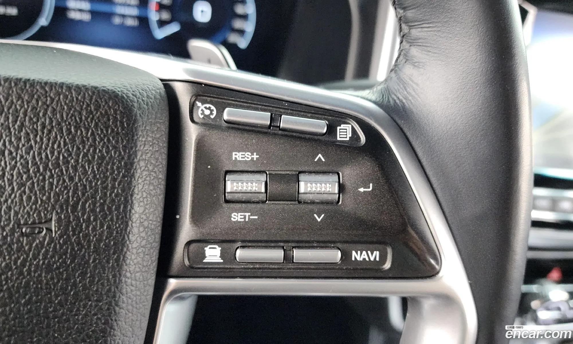 KG Mobility (SsangYong) Rexton 2022 — 13