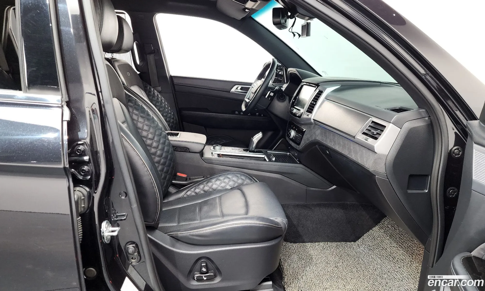 KG Mobility (SsangYong) Rexton 2022 — 3