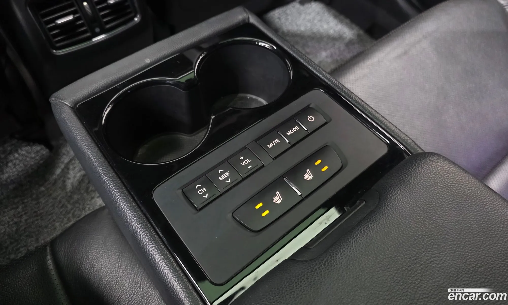 Kia K7 2011 — 18