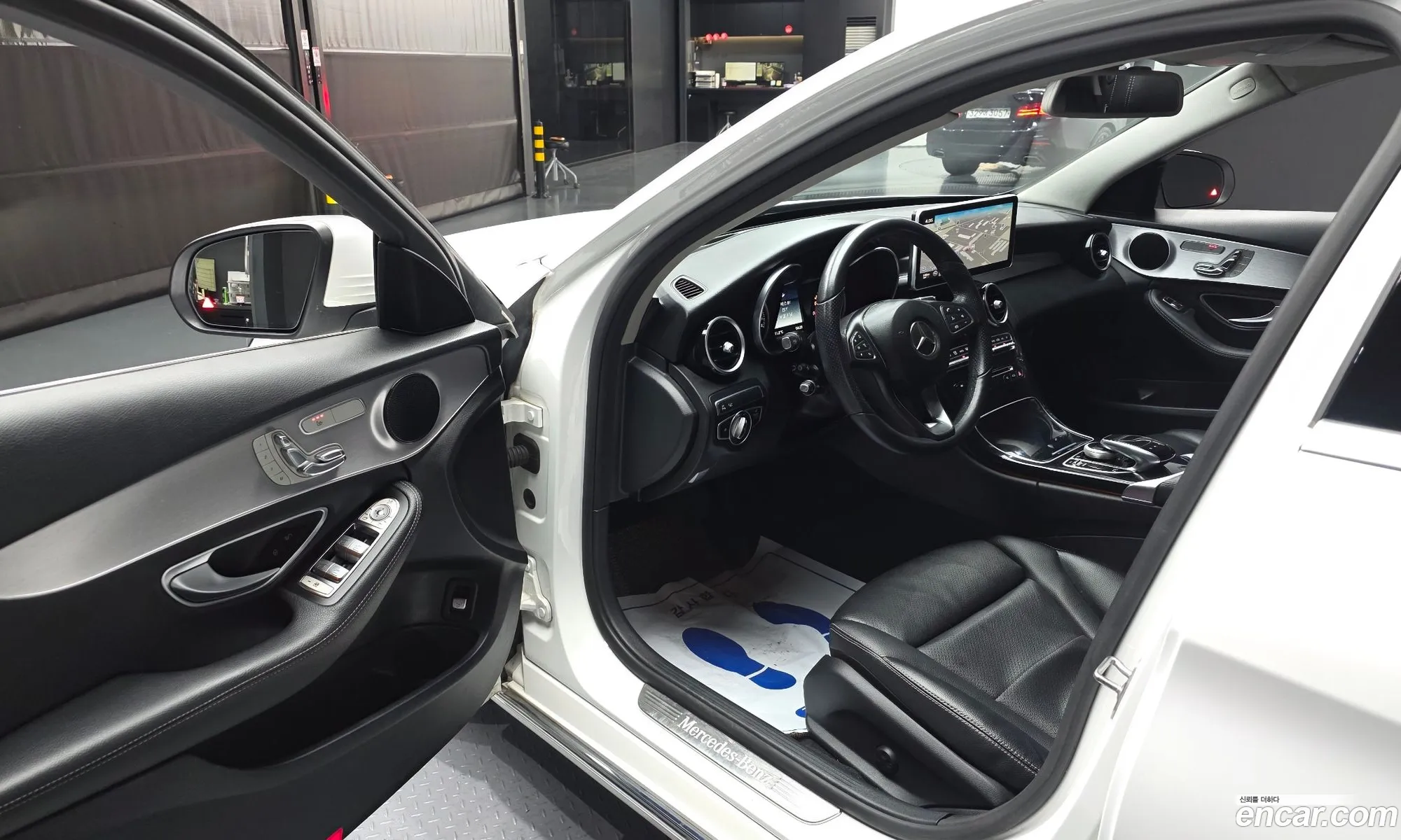 Mercedes-Benz C-Class W205 2017 — 4