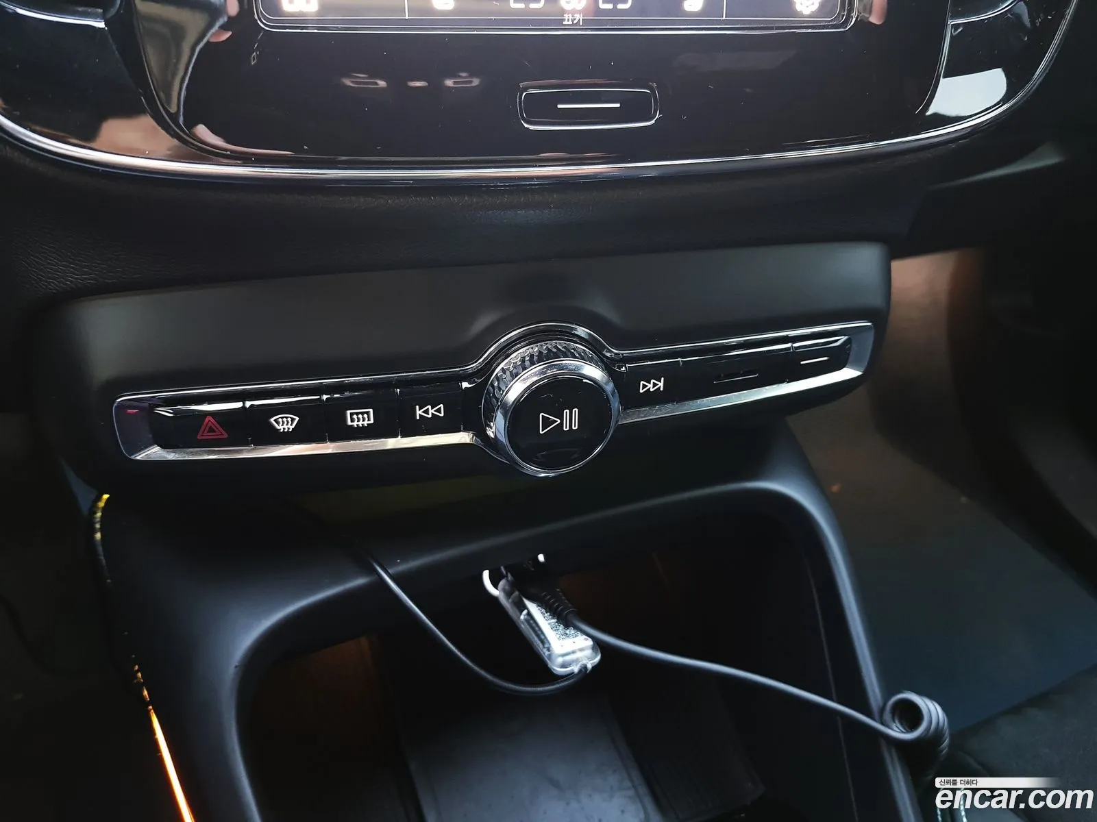 Volvo C40 Recharge 2022 — 19