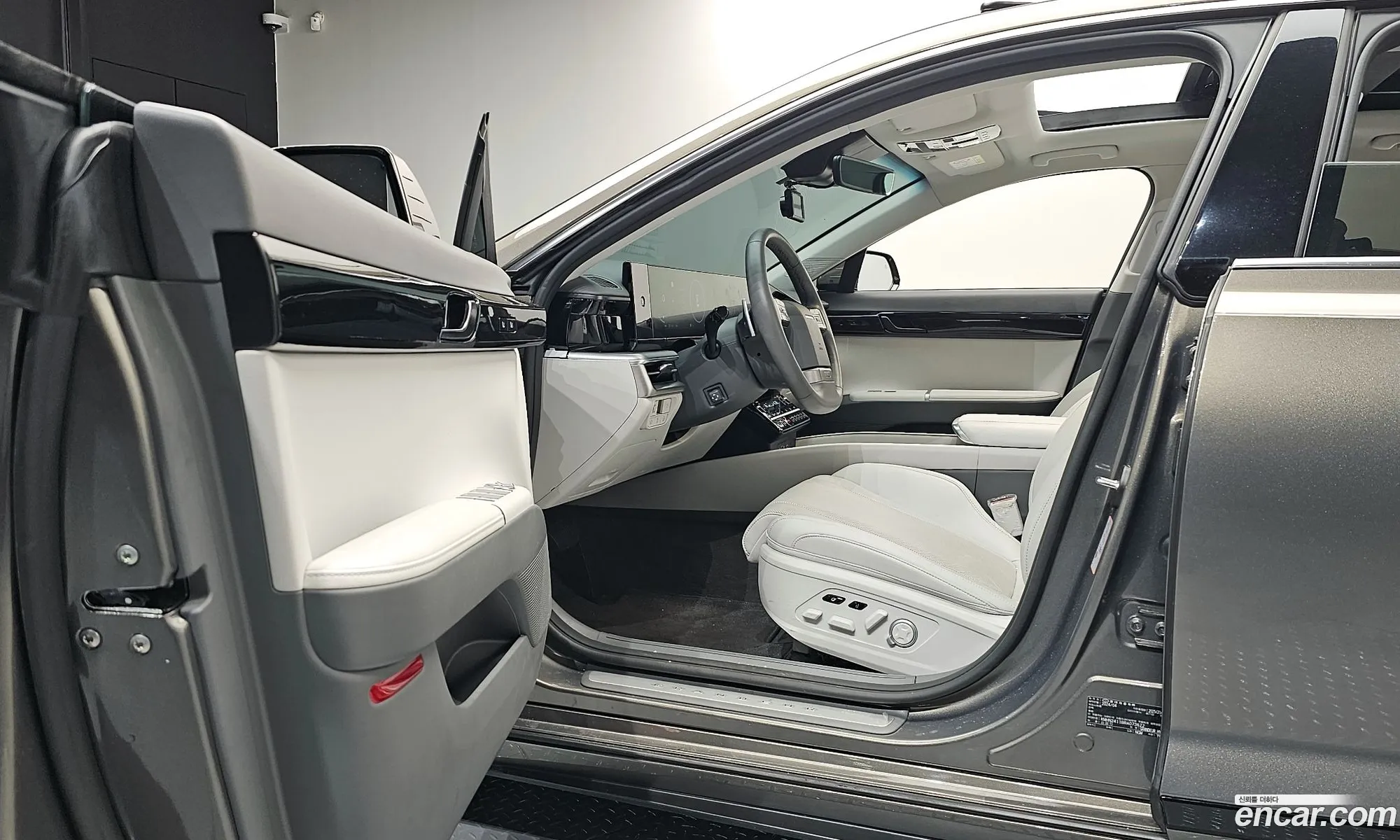 Hyundai Grandeur Hybrid 2024 — 18