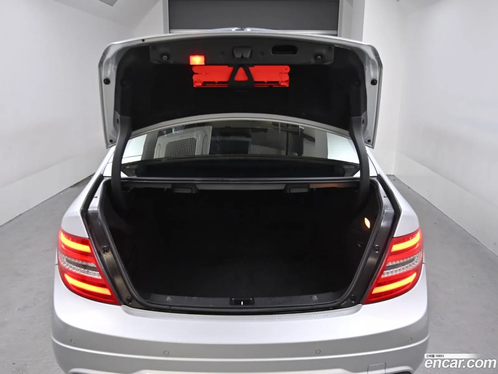 Mercedes-Benz C-Class W204 2014 — 14
