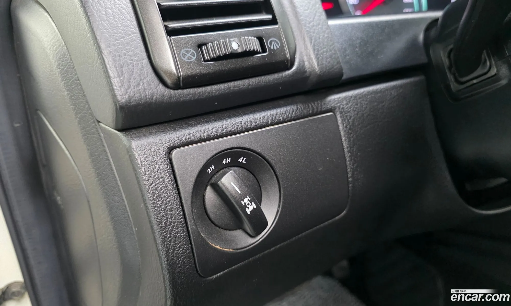 KG Mobility (SsangYong) Rexton W 2014 — 13