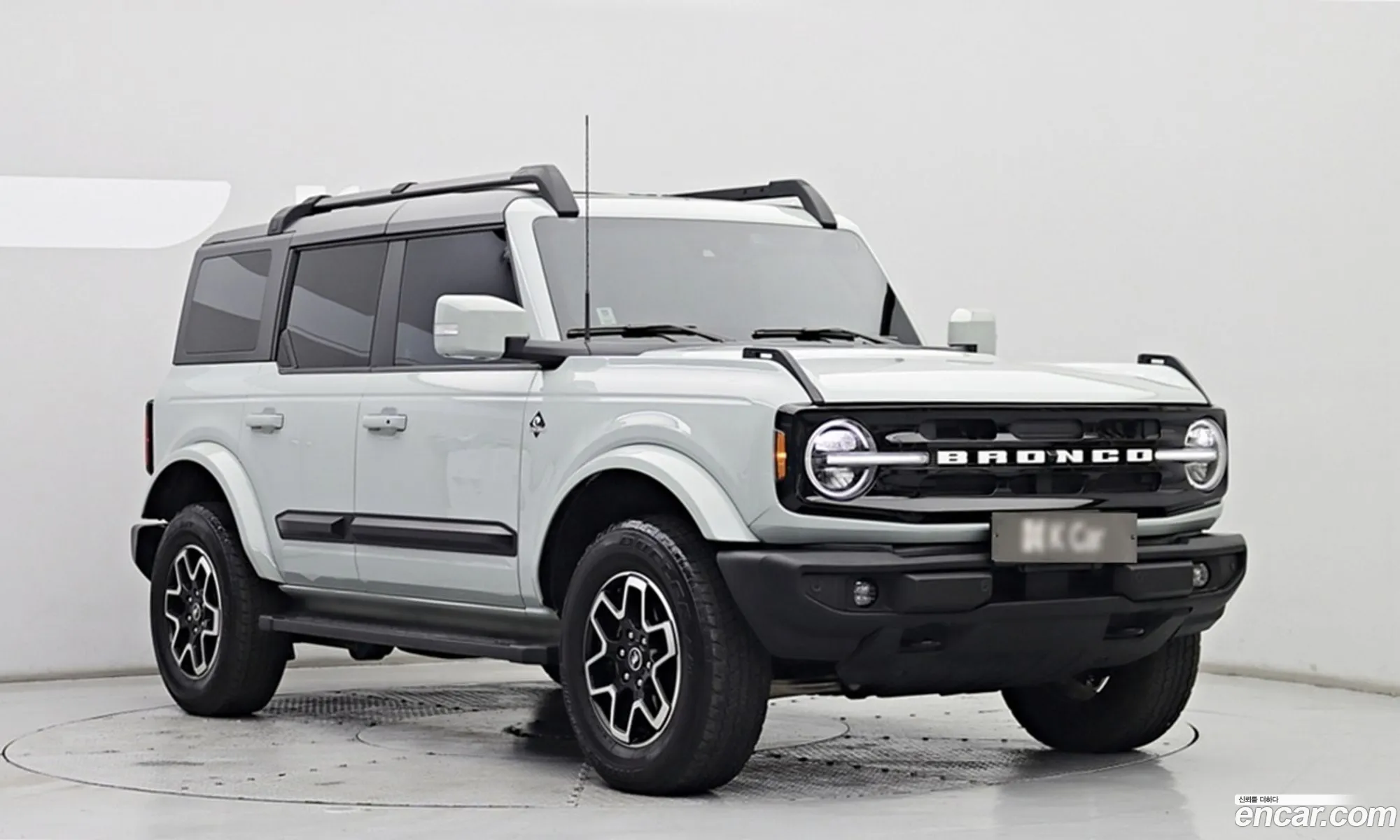 Ford Bronco 6th Gen 2023 — 2