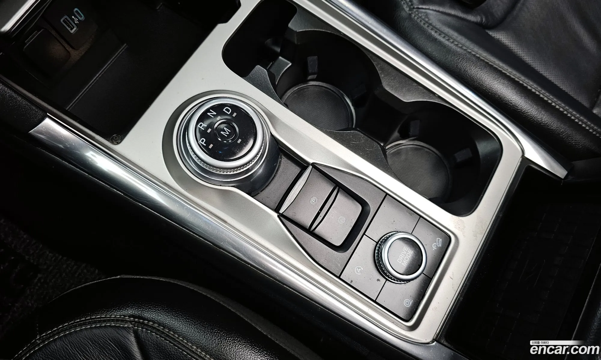Ford Explorer 6th Gen 2020 1FMSK8FHXLGA73060 — 10