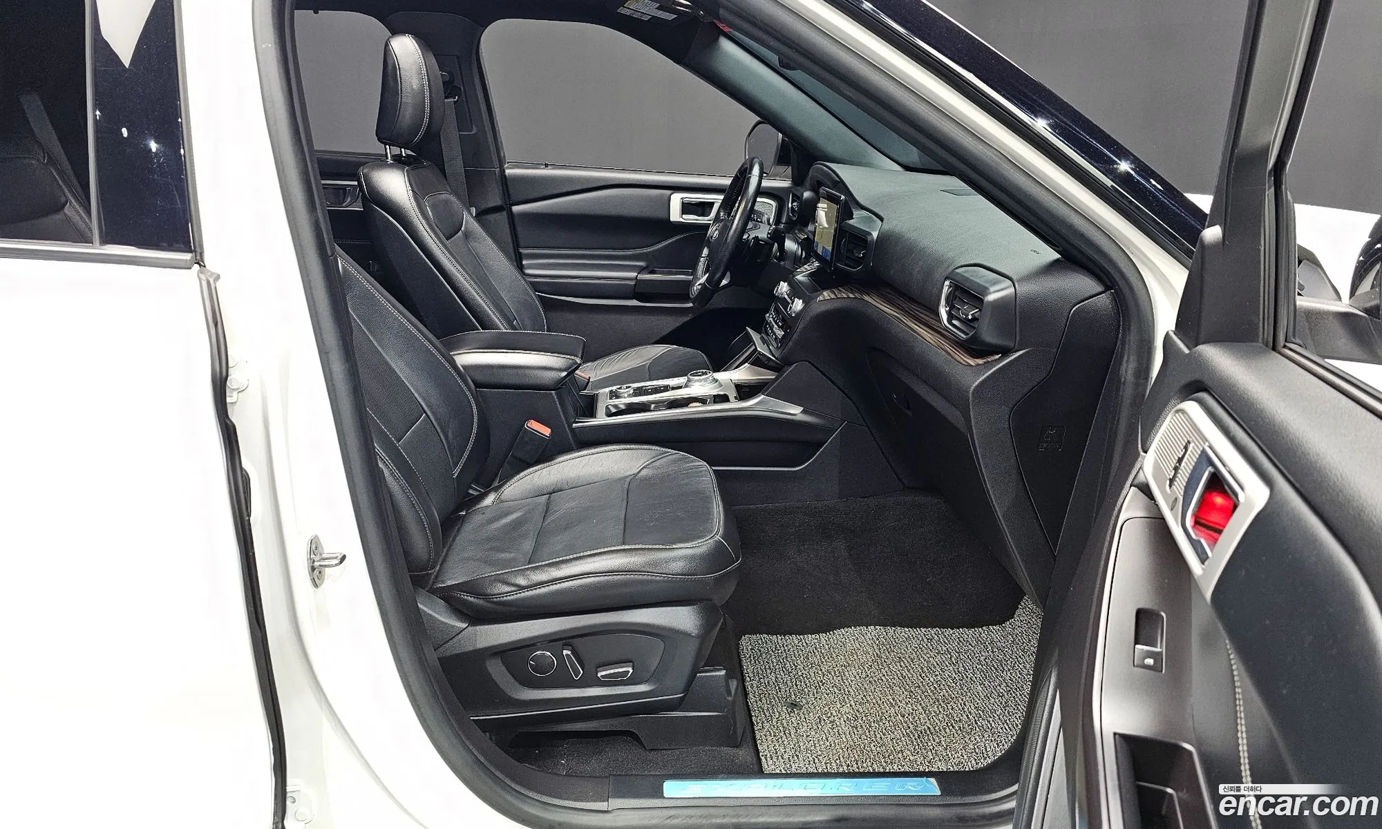 Ford Explorer 6th Gen 2020 1FMSK8FHXLGA73060 — 18