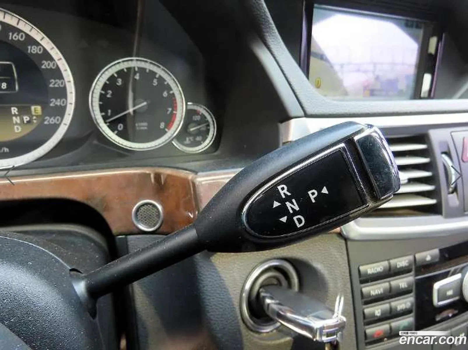 Mercedes-Benz E-Class W212 2012 — 10
