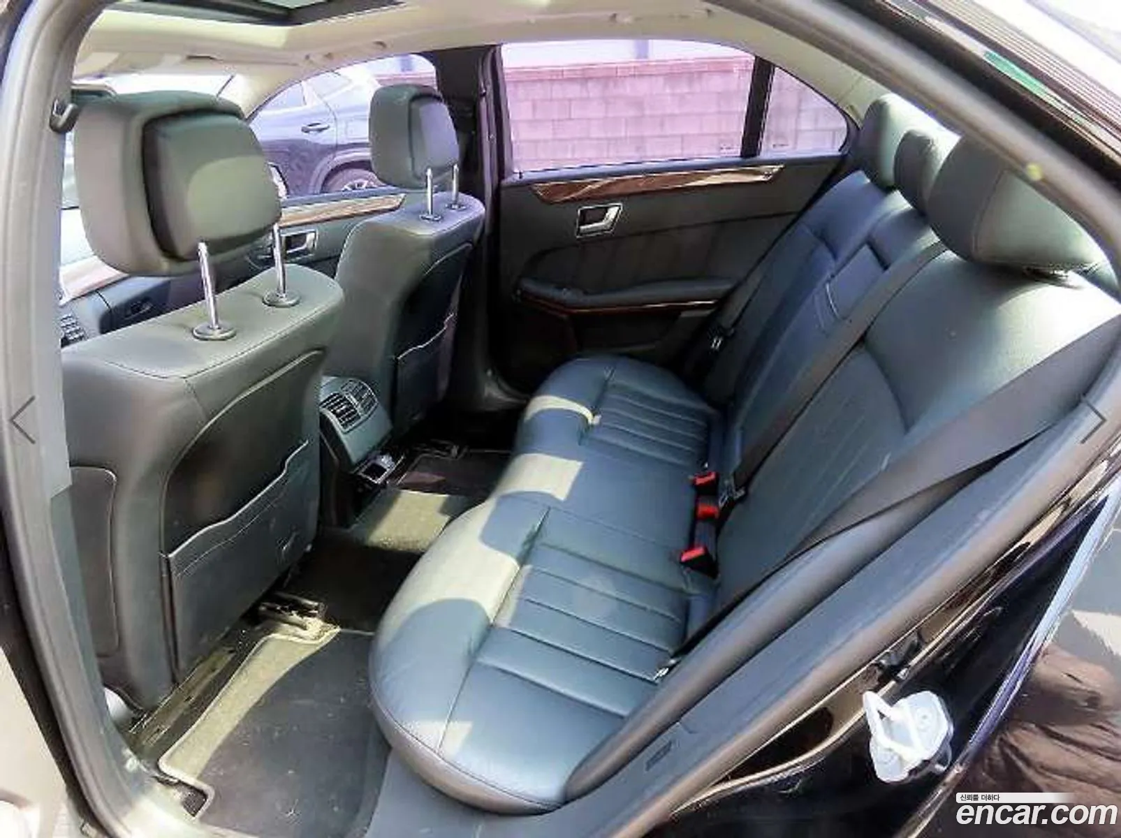 Mercedes-Benz E-Class W212 2012 — 9