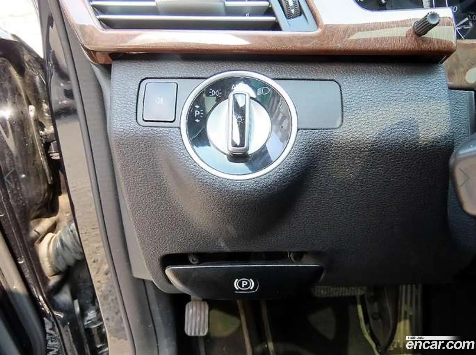 Mercedes-Benz E-Class W212 2012 — 13