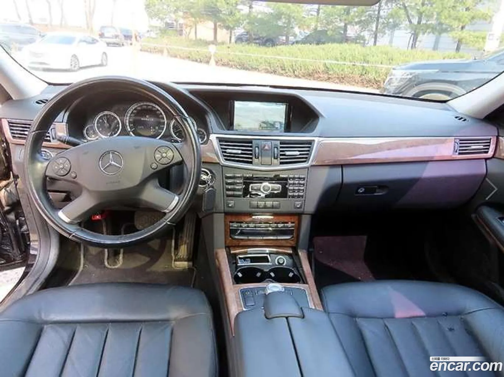Mercedes-Benz E-Class W212 2012 — 15