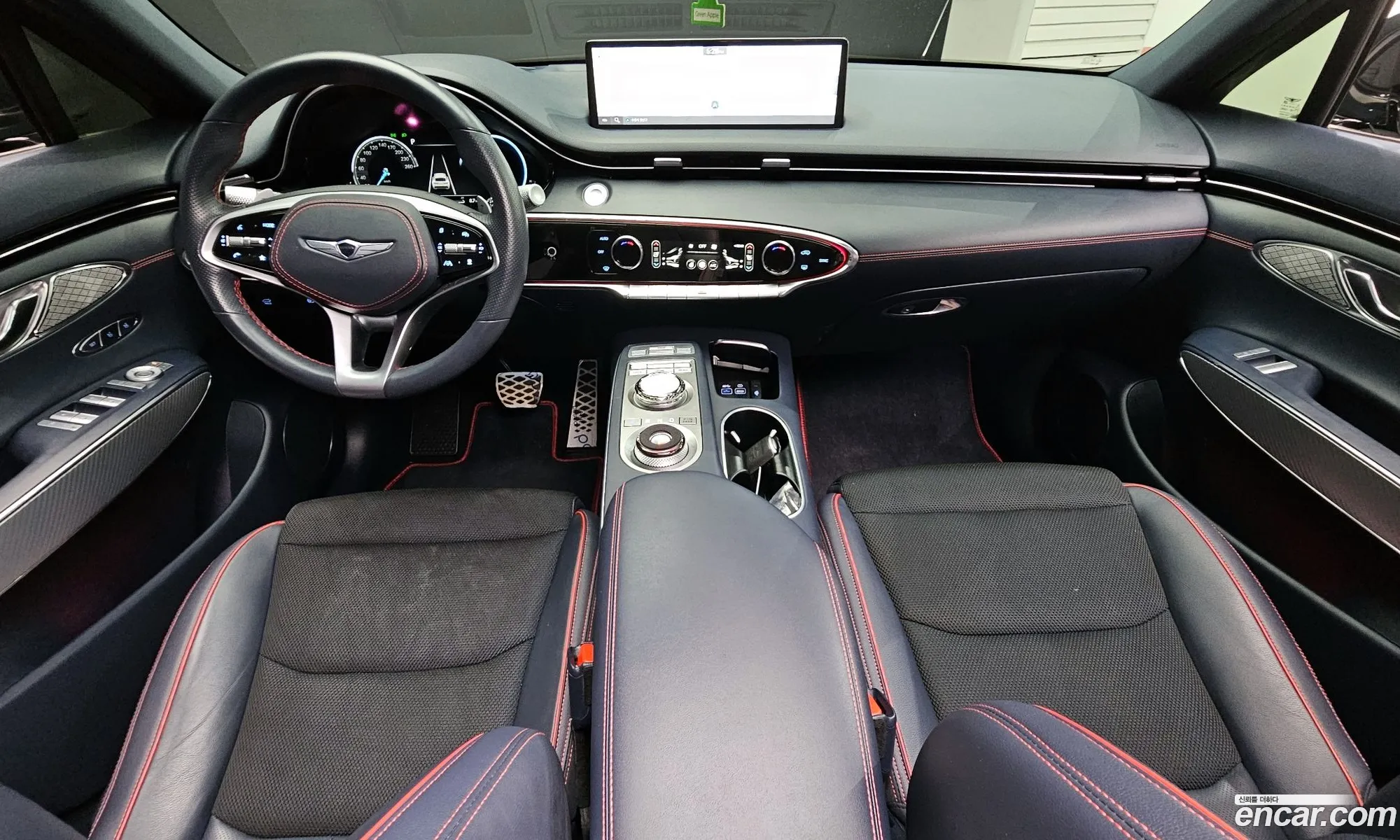 Genesis GV70 2022 — 12