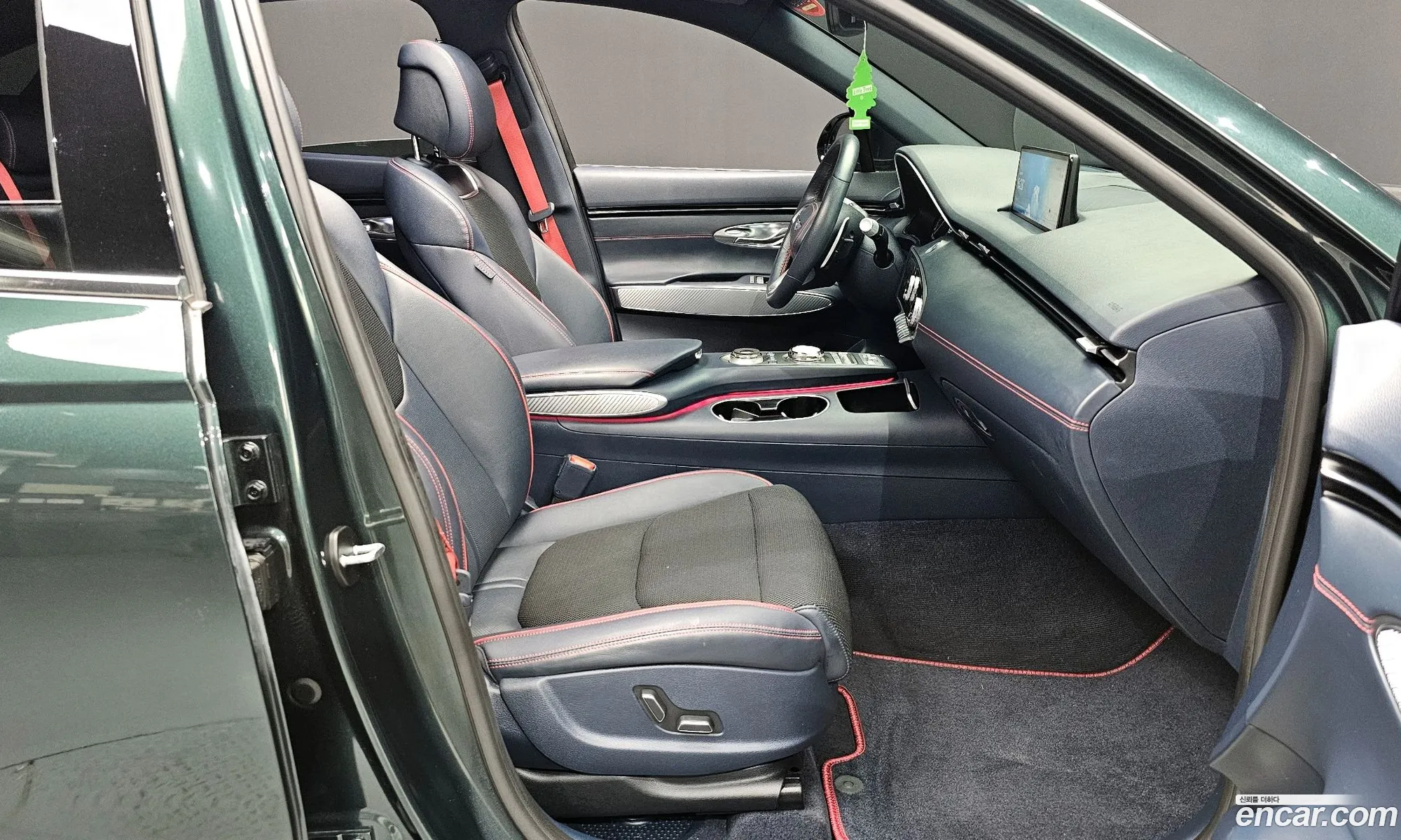 Genesis GV70 2022 — 9