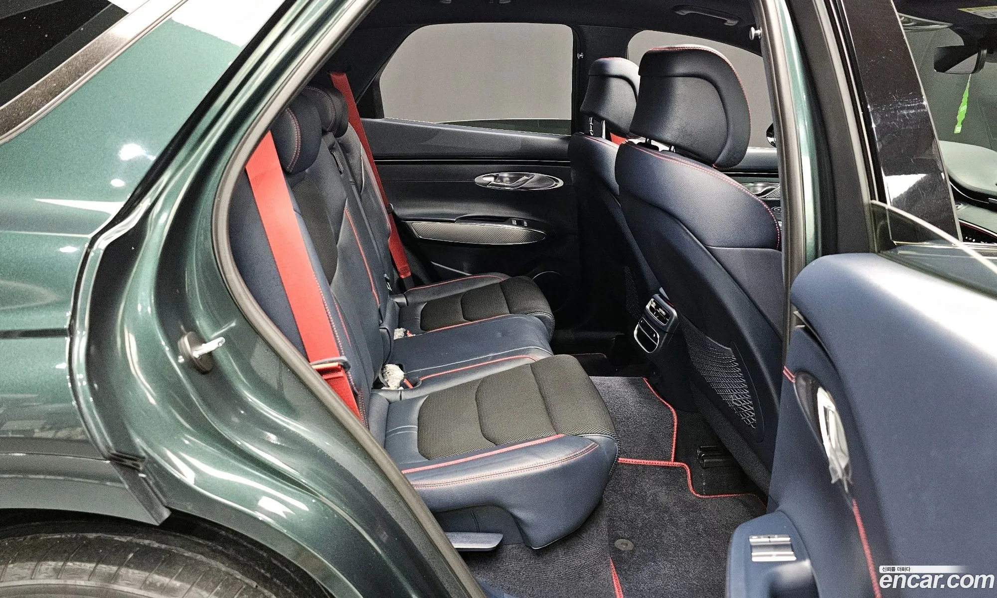Genesis GV70 2022 — 10