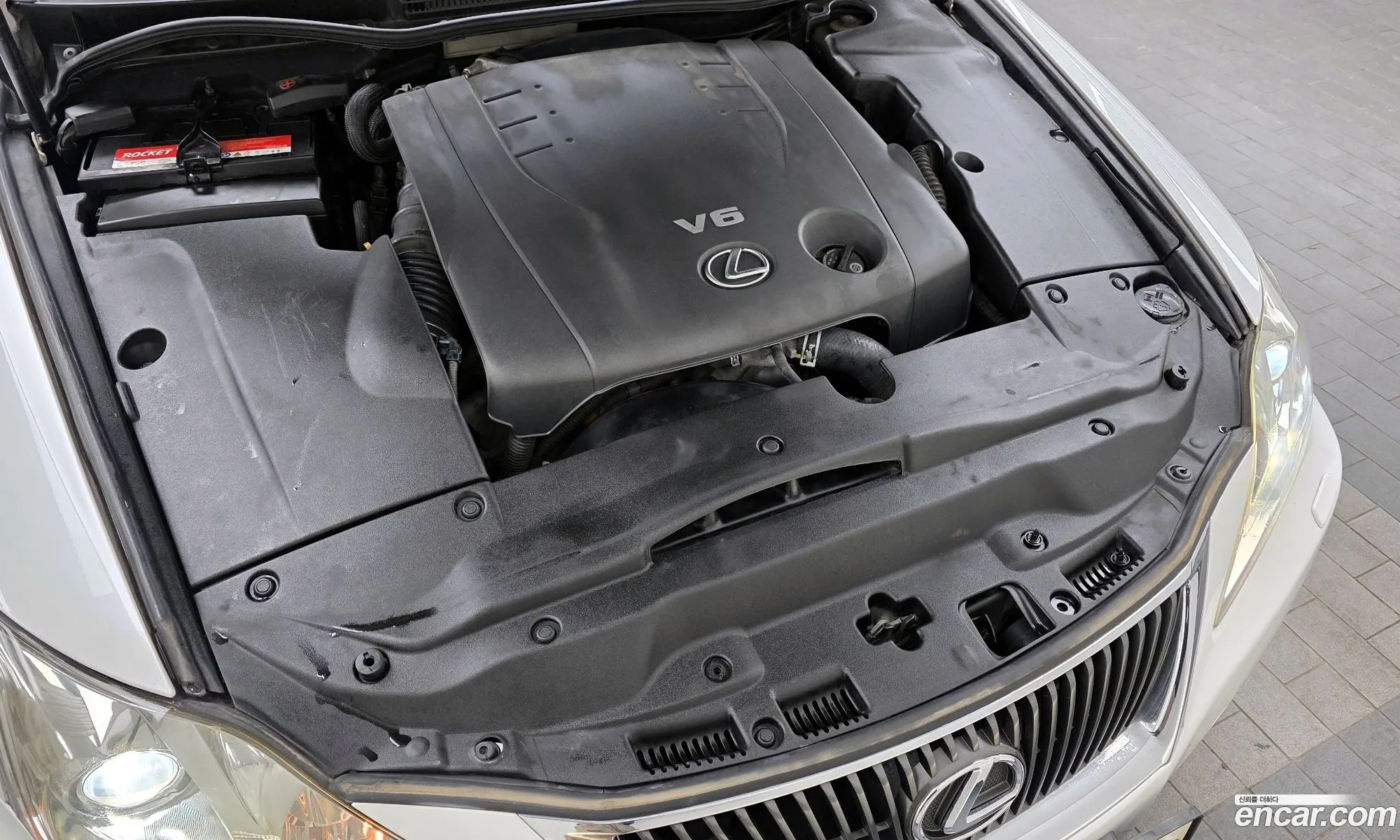 Lexus IS250 2010 — 8