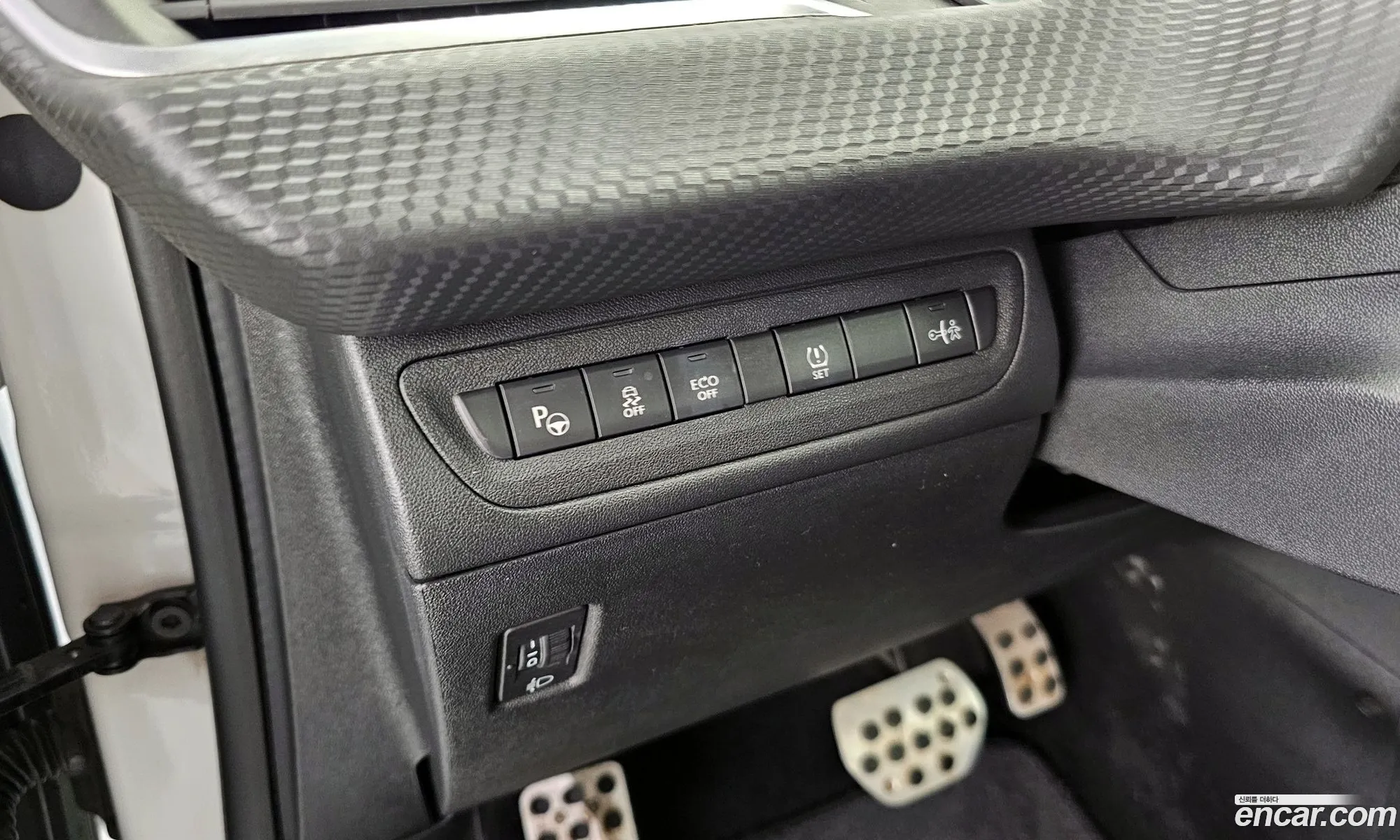 Peugeot 2008 2015 VF3CU9HP8FY028833 — 19