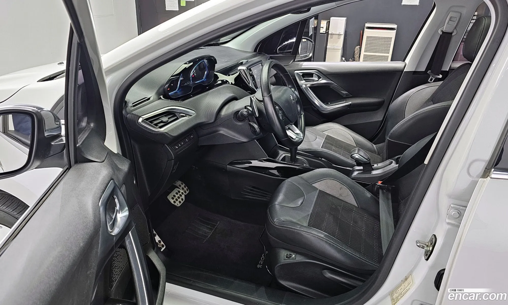 Peugeot 2008 2015 VF3CU9HP8FY028833 — 13