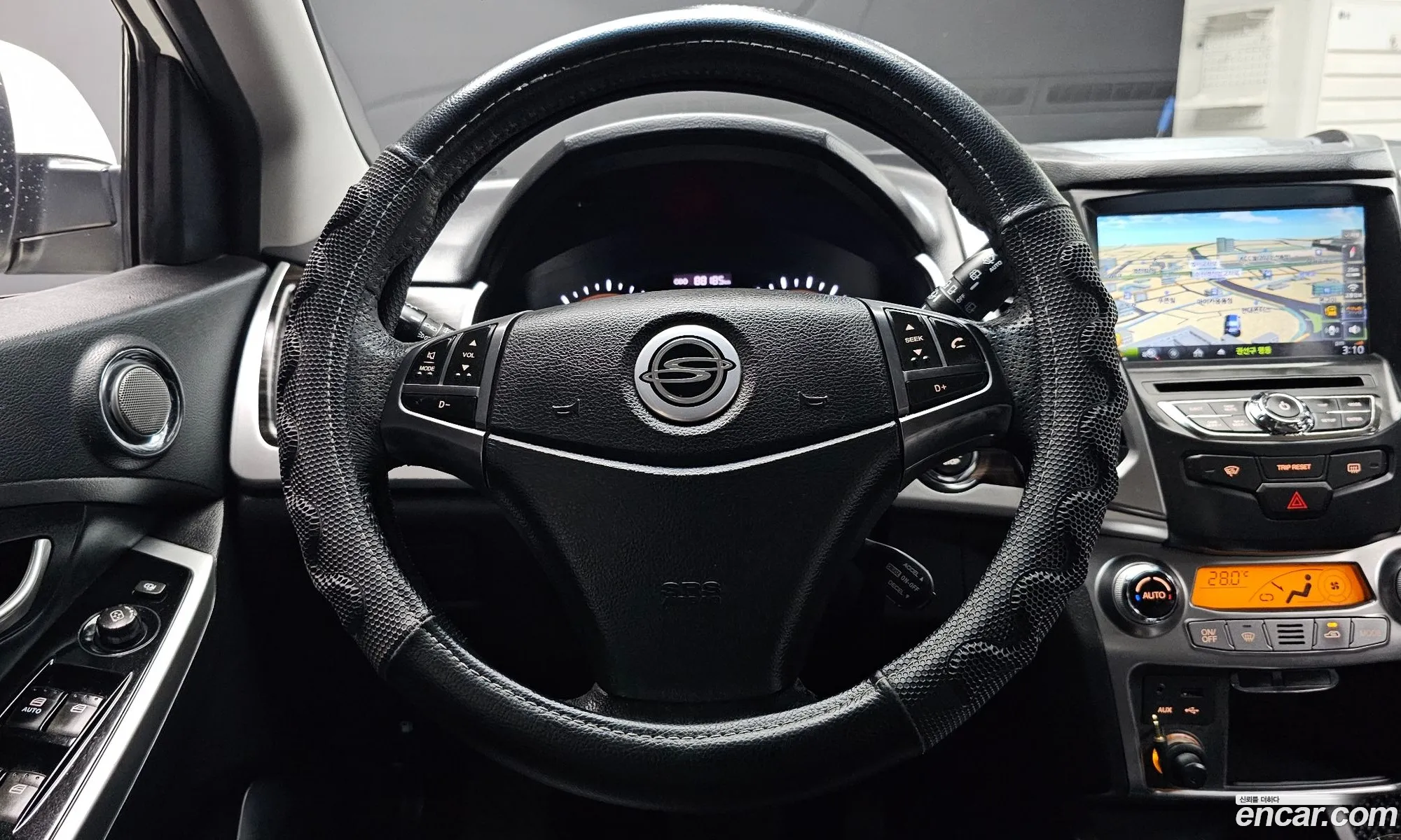 KG Mobility (SsangYong) Korando C 2014 — 3