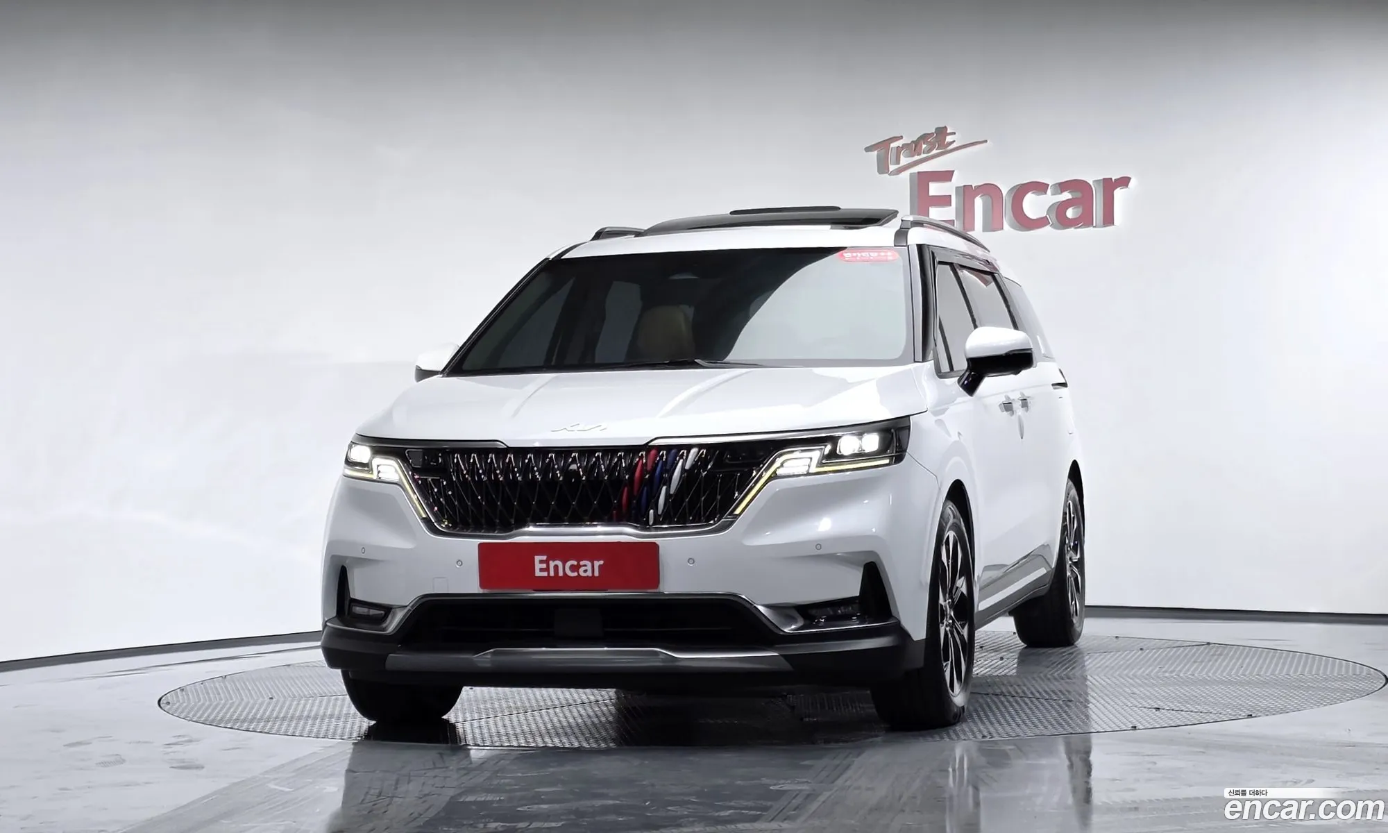 Kia Carnival 2022 — 17