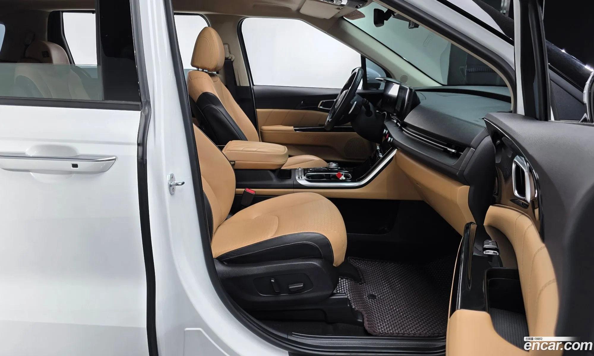 Kia Carnival 2022 — 16